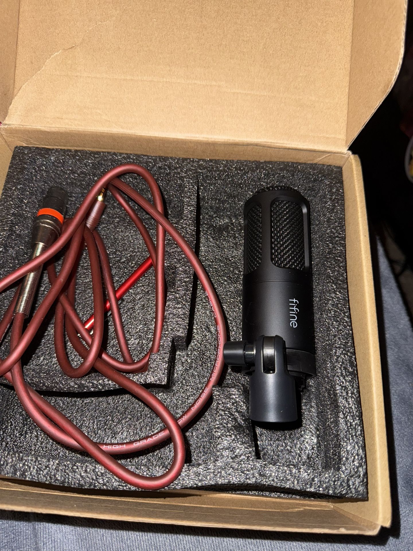 Brand New Fifine Xlr Microphone Comes With Chord