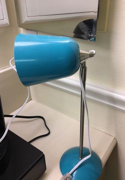 Desk lamp