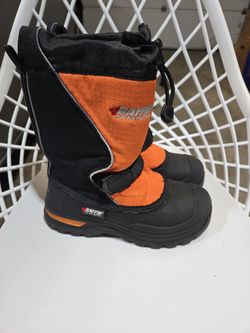 BAFFIN  Warm Weatherproof Boots Size 2 Kids