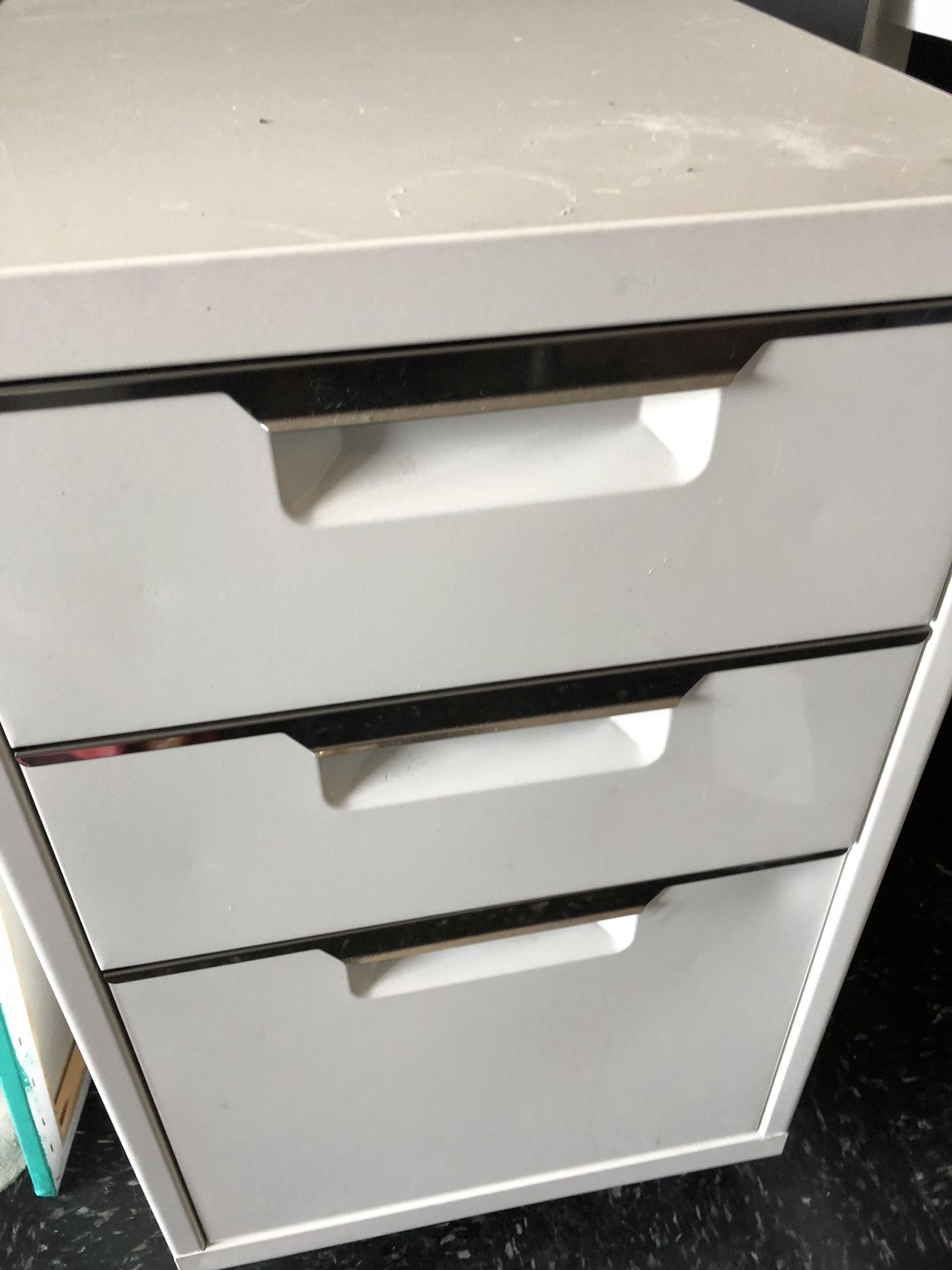 File cabinet