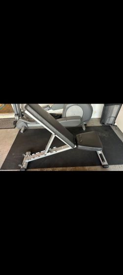 Adjustable Weight Bench 