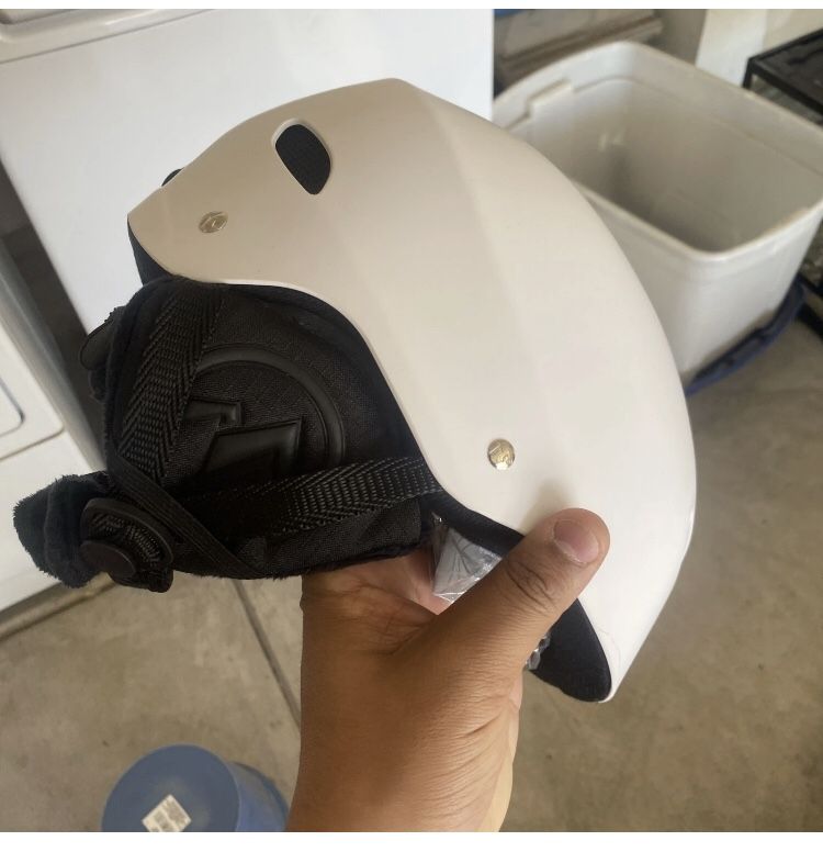 Outdoor Master Kelvin Ski Snowboard Helmet Medium - White - NWT