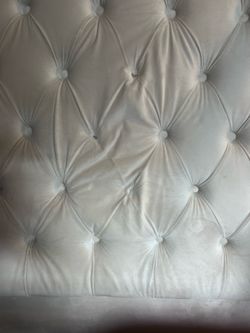 Bed frame with twin size bed
