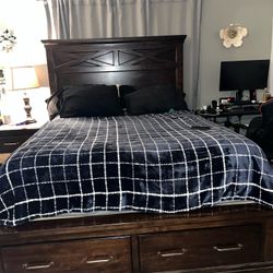 Queen Bed Frame 
