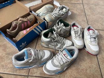 Nike shoes kids youth 4.5
