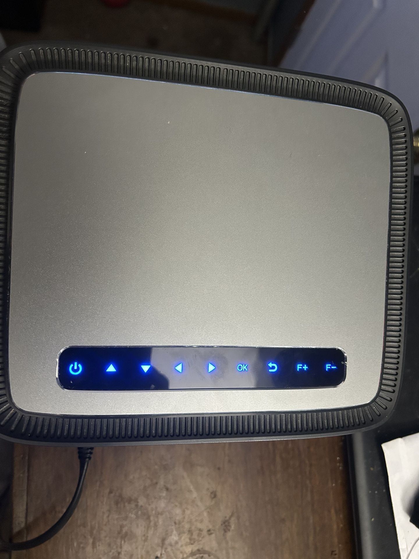 Vizony Projector