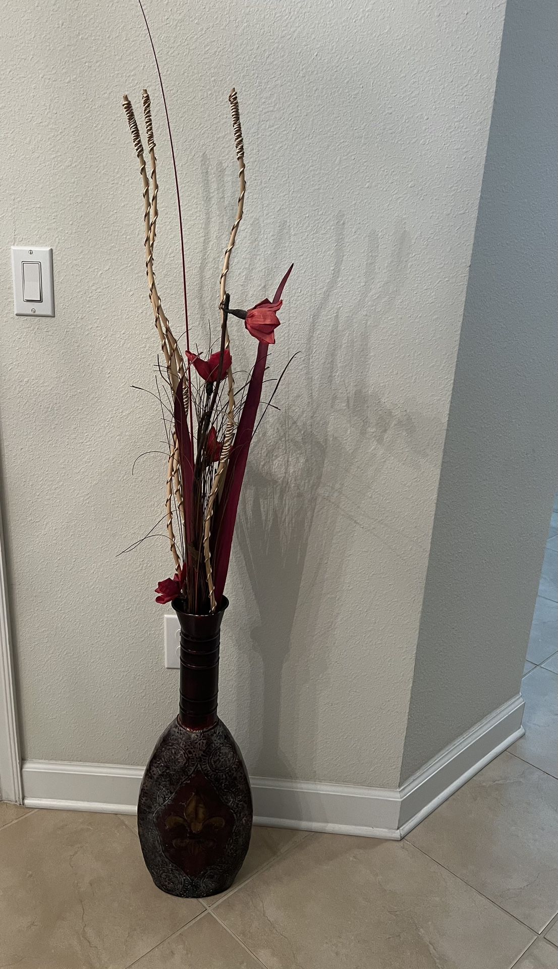 Decorative Floor Vase with Dried Flowers