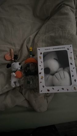 snoopy starbucks collab