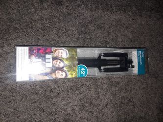Bluetooth selfie stick