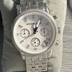 Michael Kors Women's Ritz Silver/Mother of Pearl Watch MK5020