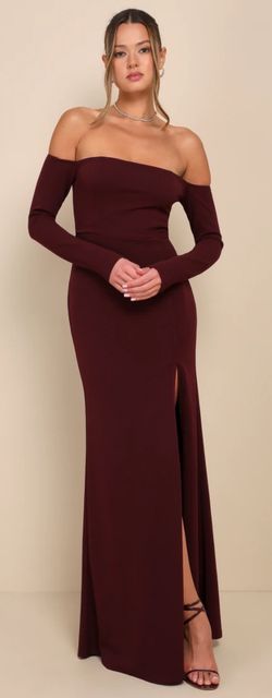 Size Medium Dark Plum / Maroon Off-the-Shoulder Formal Maxi Dress with Matching Shawl