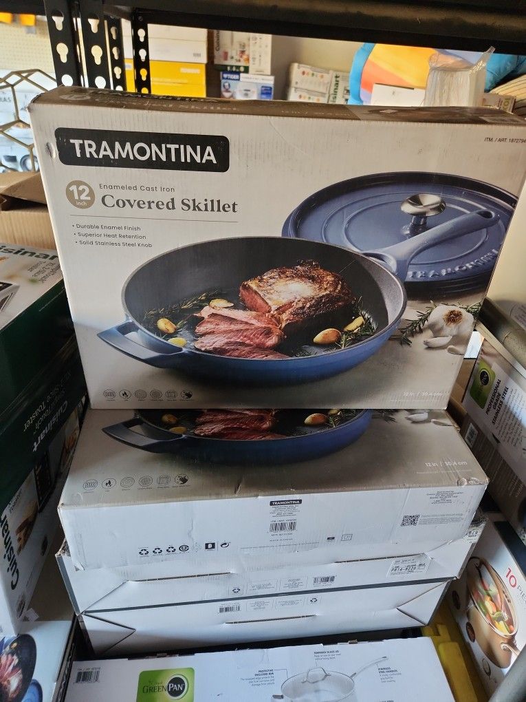 Tramontina 12-in Enameled Cast Iron Covered Skillet