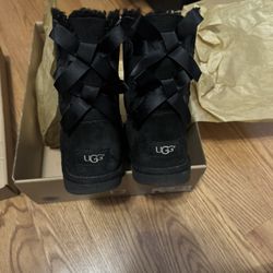 UGG GIRL KIDS BLACK BOW TIE BOOTS SIZE 4