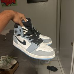 Jordan 1 Retro High OG University Blue 