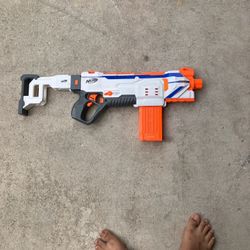 Nerf Gun 
