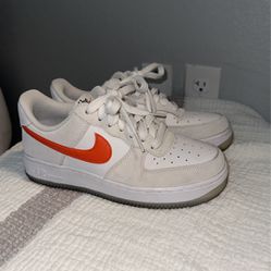 Women’s Nike Air Force Size 6.5