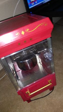 Old school popcorn maker