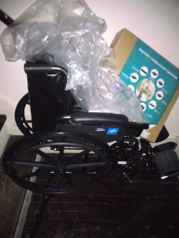 Wheelchair And Seat Covers 
