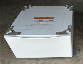 Lg pedestal