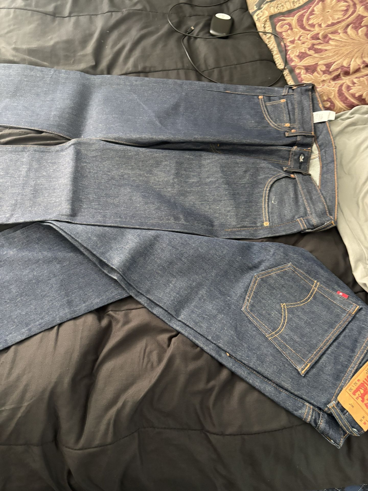 levi jeans