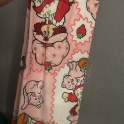 Viral Shortcake Blanket