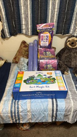 FortMagic Kit Ages 6 1/2 And Up Brand New Never Been Used. I’m Asking For $100 Or You Can Give Me Your Best Offer What You Think? It Has 21 Fort Idea.