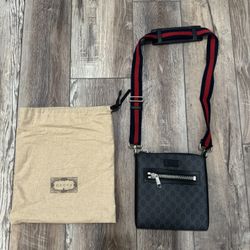 Gucci Shoulder Bag