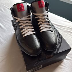 Jordan 1 Mids (New) Size 12.5