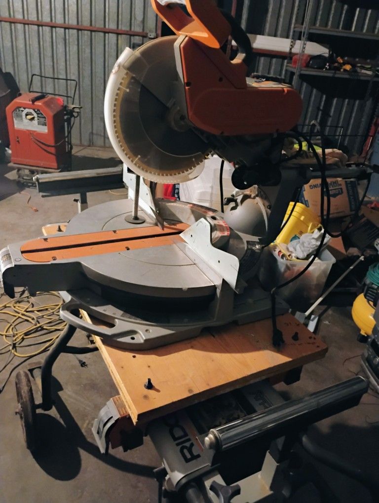 Ridgid Saw With Wheels