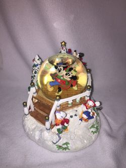 Disney winter wonder land snow globe