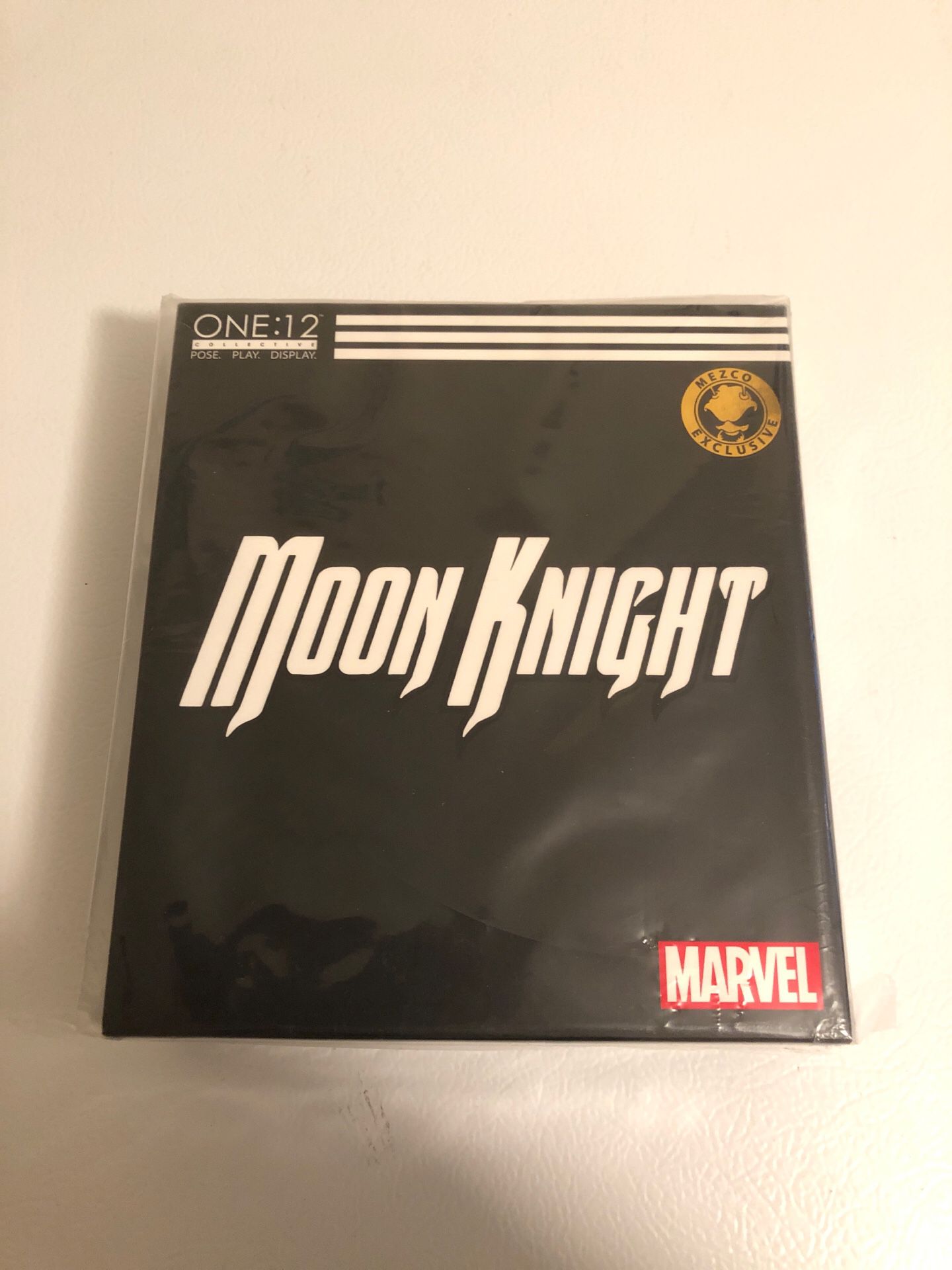 Mezco One:12 SDCC Exclusive Moon Knight