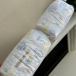 Pampers Size 2 Diapers 