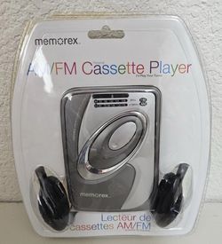 Memorex MD2280 Cassette Tape Player for AM/FM Radio with Headphones Silver NIB