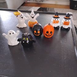 Salt and pepper shakers