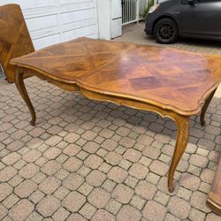 Beautiful Vintage Dining Table With Two Leafs And Covers