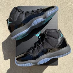 Jordan 11 Gamma Blue Size 5.5Y DS