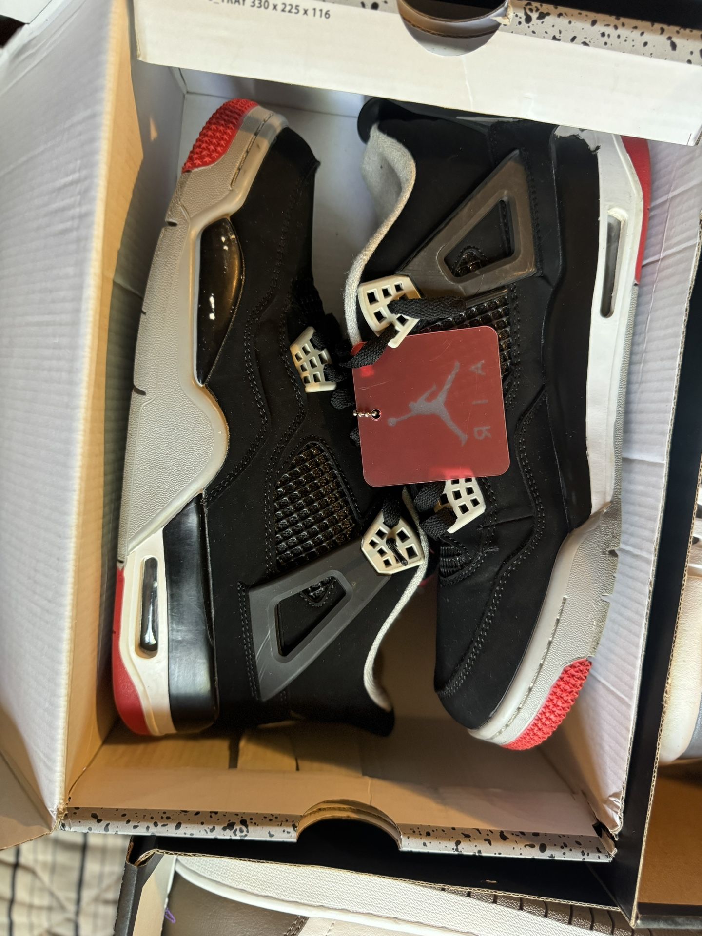 Jordan 4 Bred
