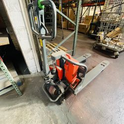 Semi-Electric Pallet Jack SPTE33X