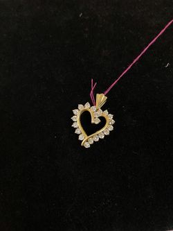 Gold heart pendant