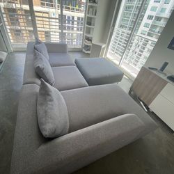 Henna Sectional Sofa w/Left Chaise and Ottoman