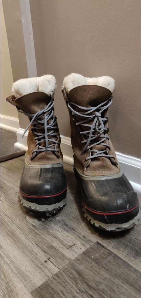 Nearly New La Crosse Ice King Boots M7/L9 10inch $35