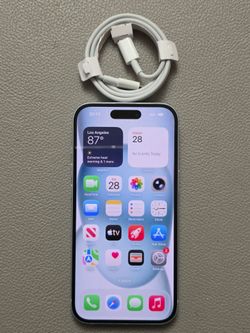 IPHONE 15 128GB UNLOCK ANY CARRIER IN GREAT Condition