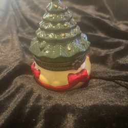 Mr Christmas 4” High Music Box
