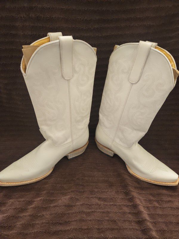 Cavenders - WHITE LEATHER COWBOY BOOTS 