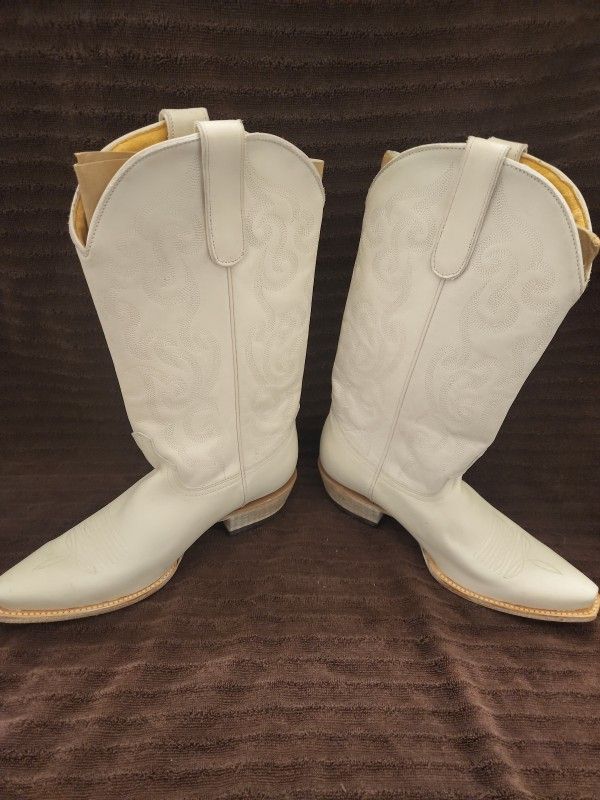 Cavenders - WHITE LEATHER COWBOY BOOTS
