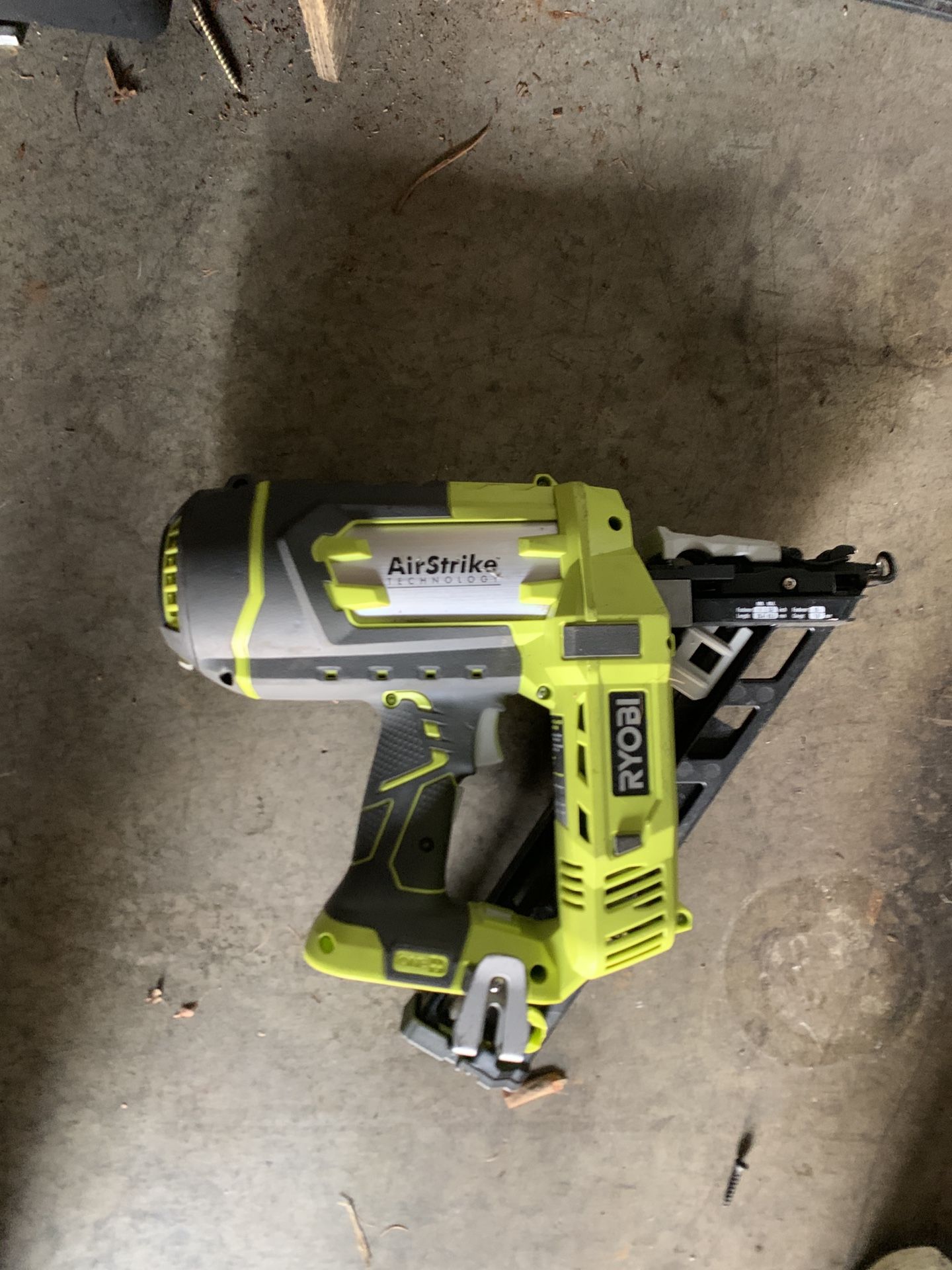 Ryobi Nail Gun Tools & Machinery