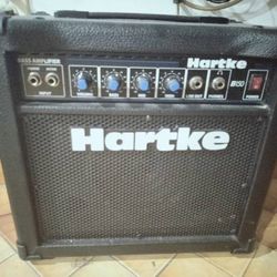 Hartke B150 bass amp

