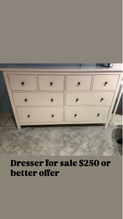 Dresser