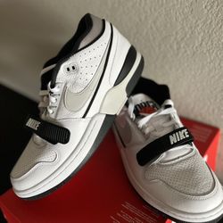 Brand New men’s Size 10.5 Nike Air Alpha Force