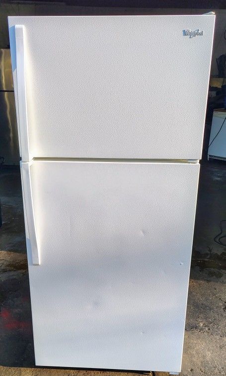 Very Clean! White Whirlpool Freezer-On-Top Refrigerator!
